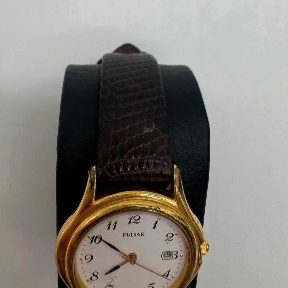 Pulsar Womens Gold Tone Date Watch VX82-0AR0 Brown Leather Strap needs bat